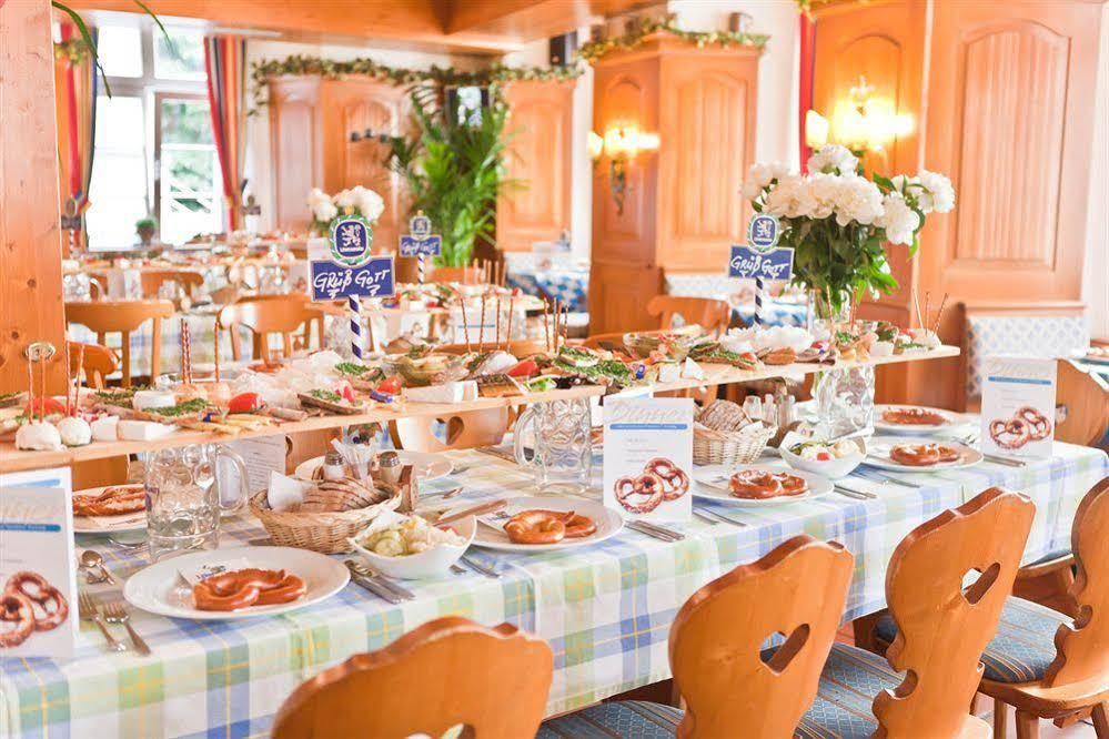 Hotel Zum Goldenen Loewen Baden-Baden Bagian luar foto